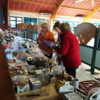 Préparation des lots remis au retour contre tickets gagnants